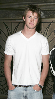 Chris Hemsworth Skinny Photo 2005